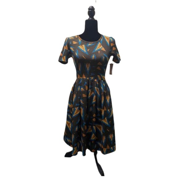 Lula Roe Dark Gray Short-sleeve Amelia Dress with Triangular Design, XS,  NWT - Picture 1 of 7